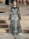 Damen Partykleid mit Mesh-Pagodenärmeln: Eleganz und Luxus